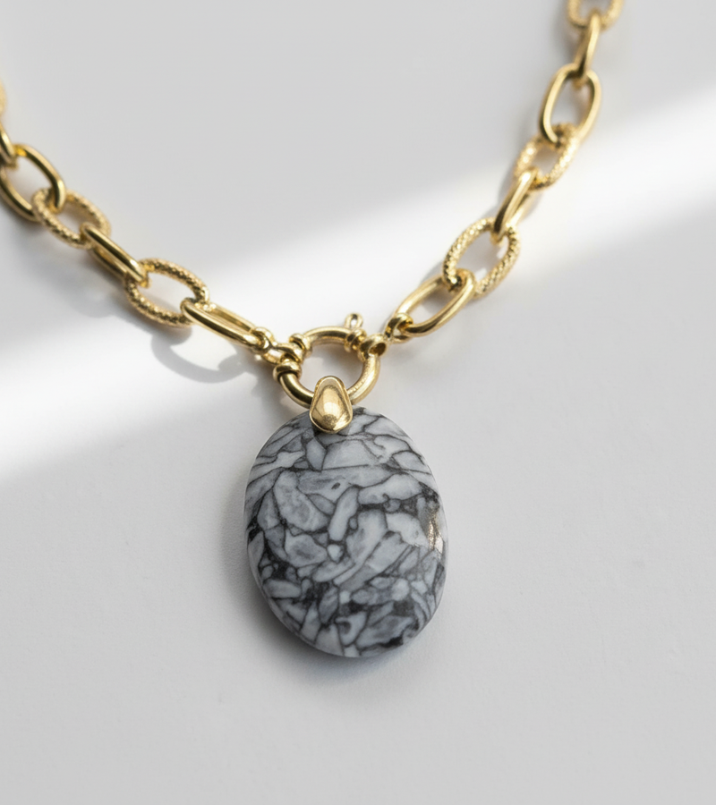 Collier strié doré & Pinolite